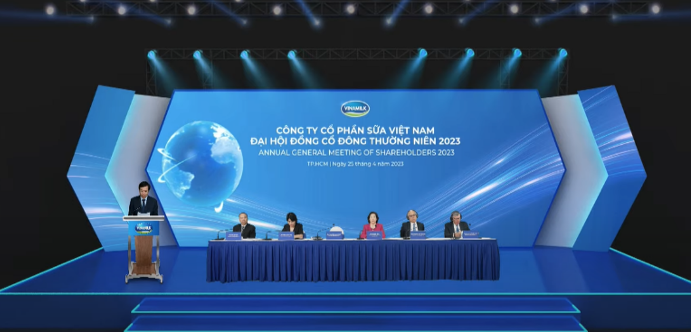 Vinamilk[-]đặt[-]kế[-]hoạch[-]doanh[-]thu[-]năm[-]2023[-]kỷ[-]lục,[-]hơn[-]63.300[-]tỷ[-]đồng